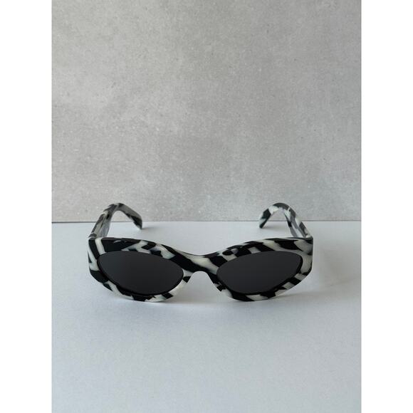 NEW Celine CL40288I Monochroms Zebra Wrap Sunglasses main image 7